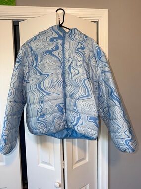 wild fable Blue & White Swirl Puffer Jacket